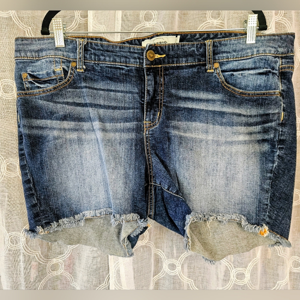 Torrid High Rise Denim Shorts Plus Size Summer Jean Shorts ☀️